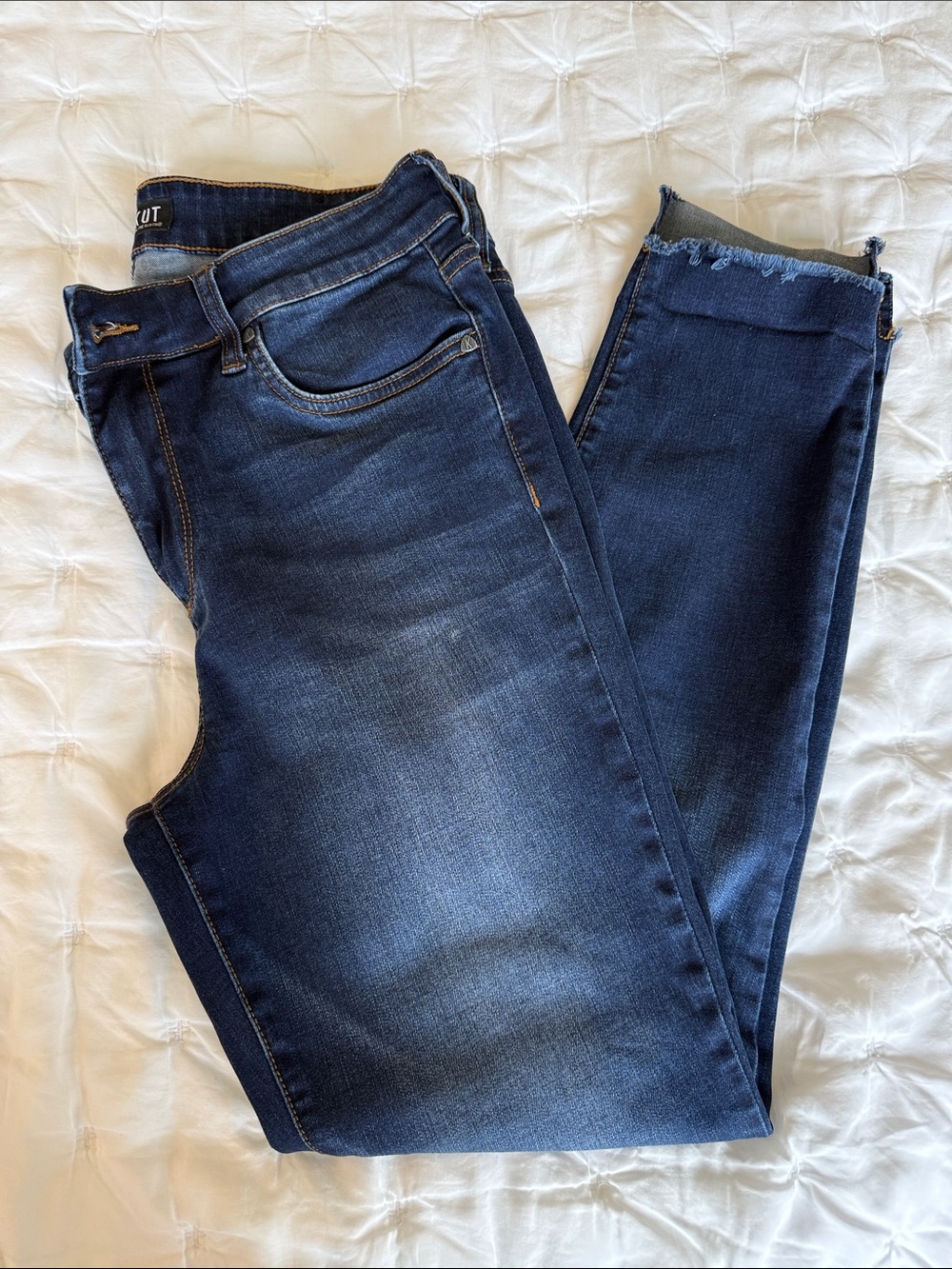 Kut from the Kloth Dark Blue Denim Jeans with Contrast Stitching size 10